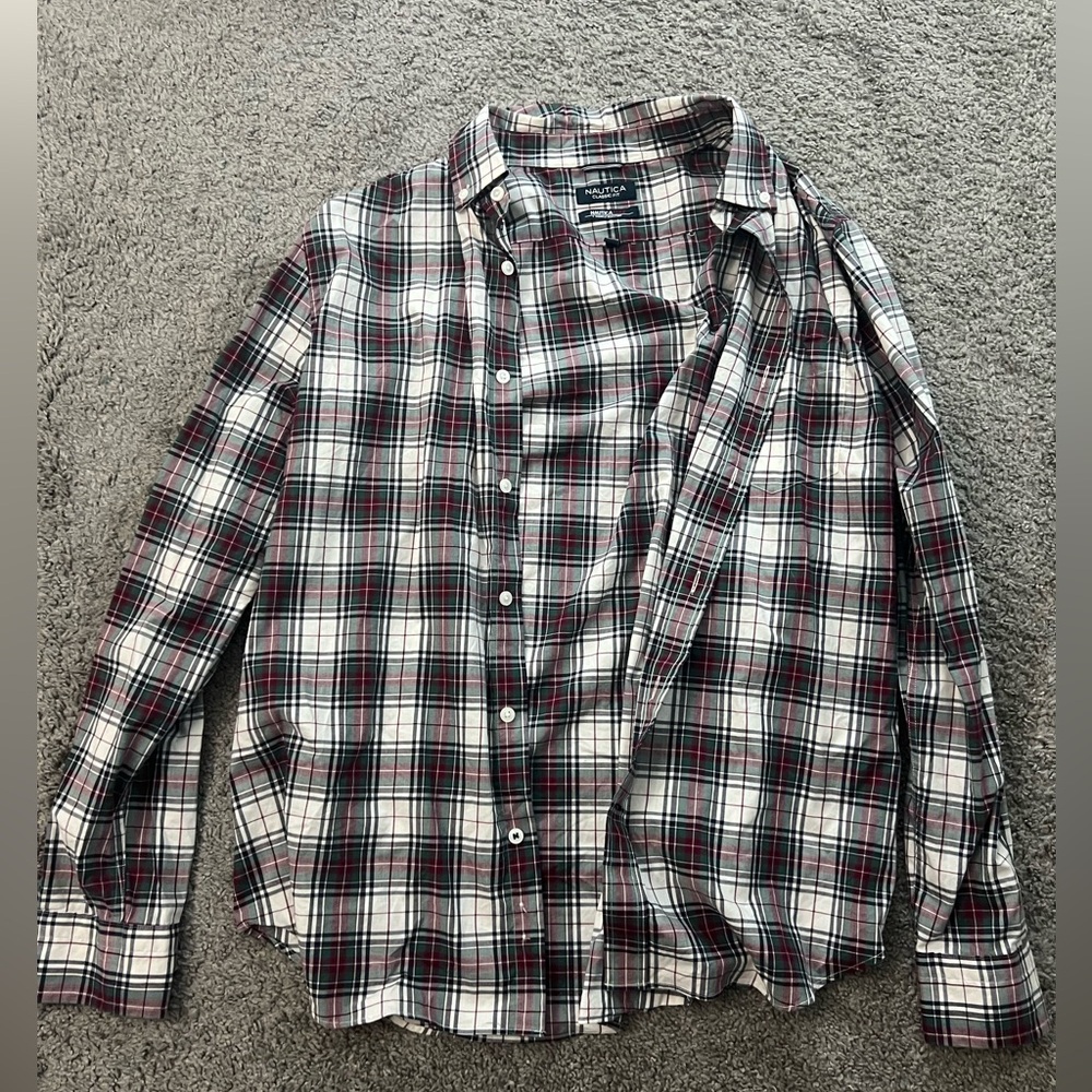 🎅🏼🎄Nautica Classic Fit Button Down 🎅🏼🎄